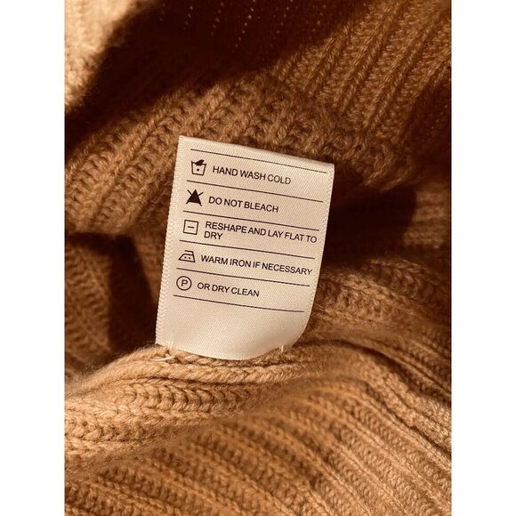 Lucchese 100% Cashmere Fisherman Rib Cardigan size M Camel Tan NWT - Picture 9 of 9